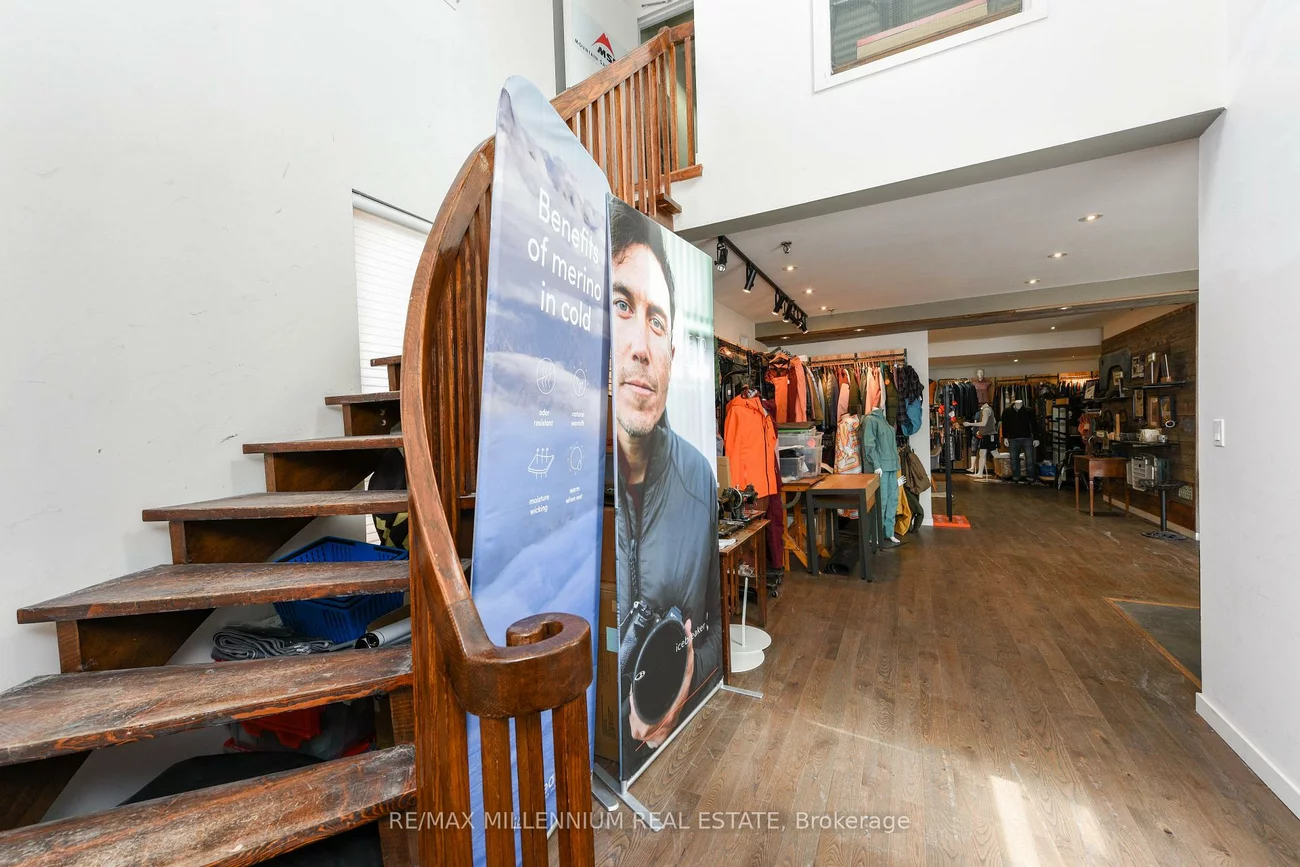 750, Oakdale, Glenfield-Jane Heights, Toronto