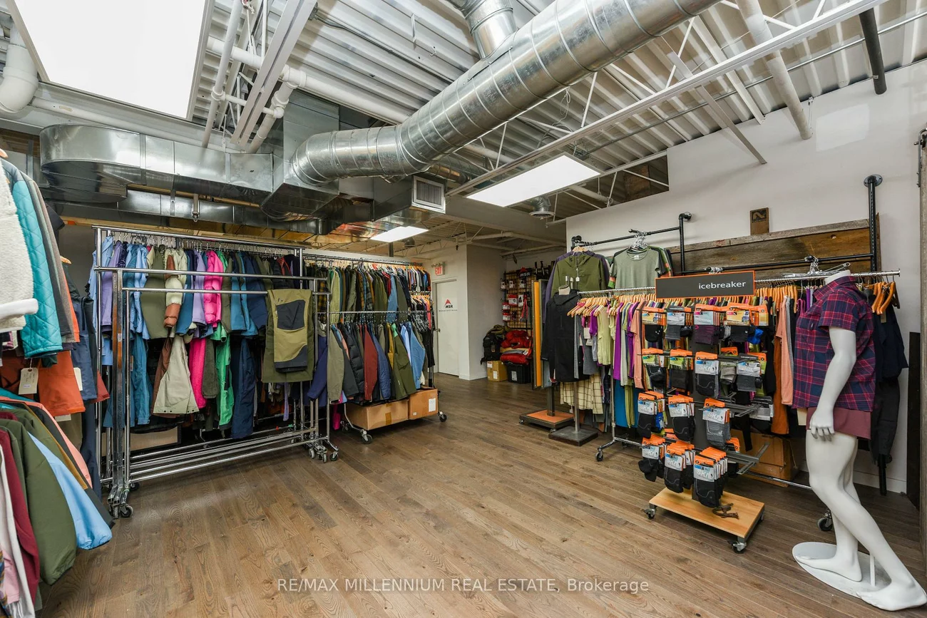750, Oakdale, Glenfield-Jane Heights, Toronto