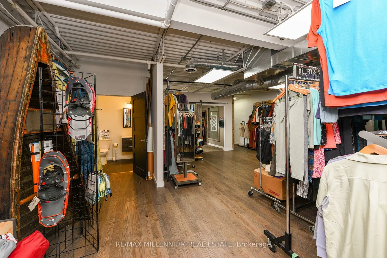 750, Oakdale, Glenfield-Jane Heights, Toronto