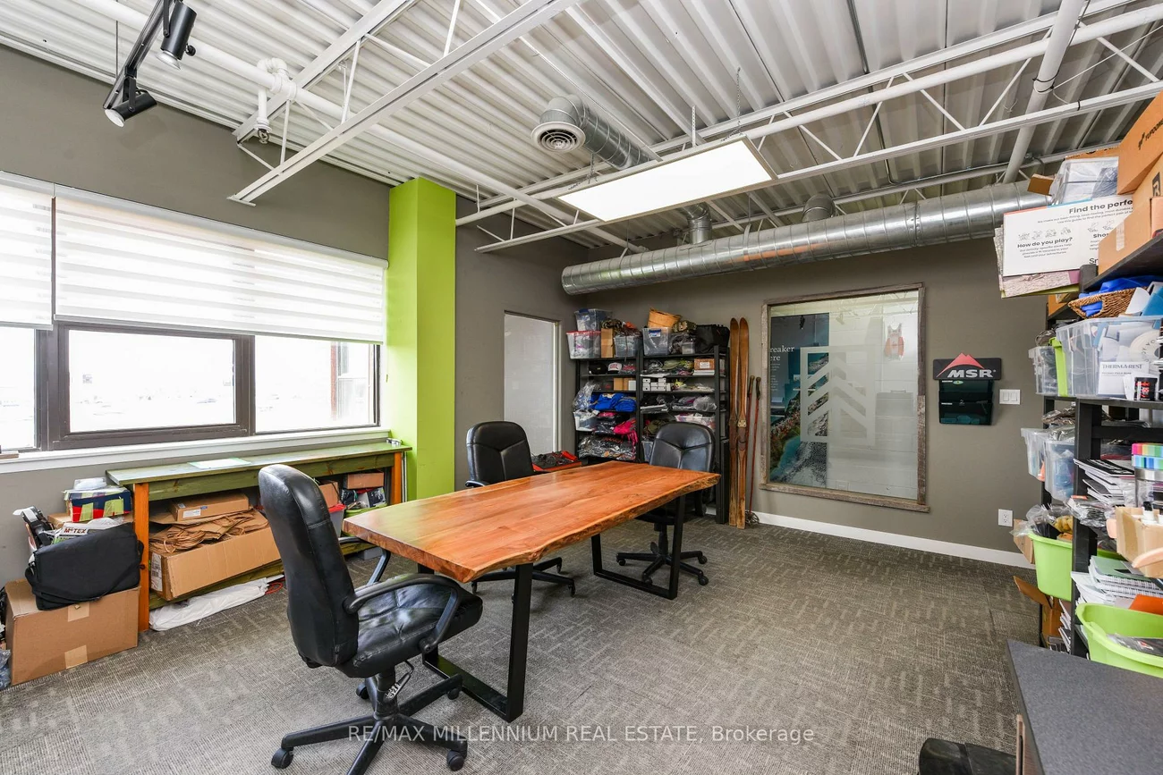 750, Oakdale, Glenfield-Jane Heights, Toronto