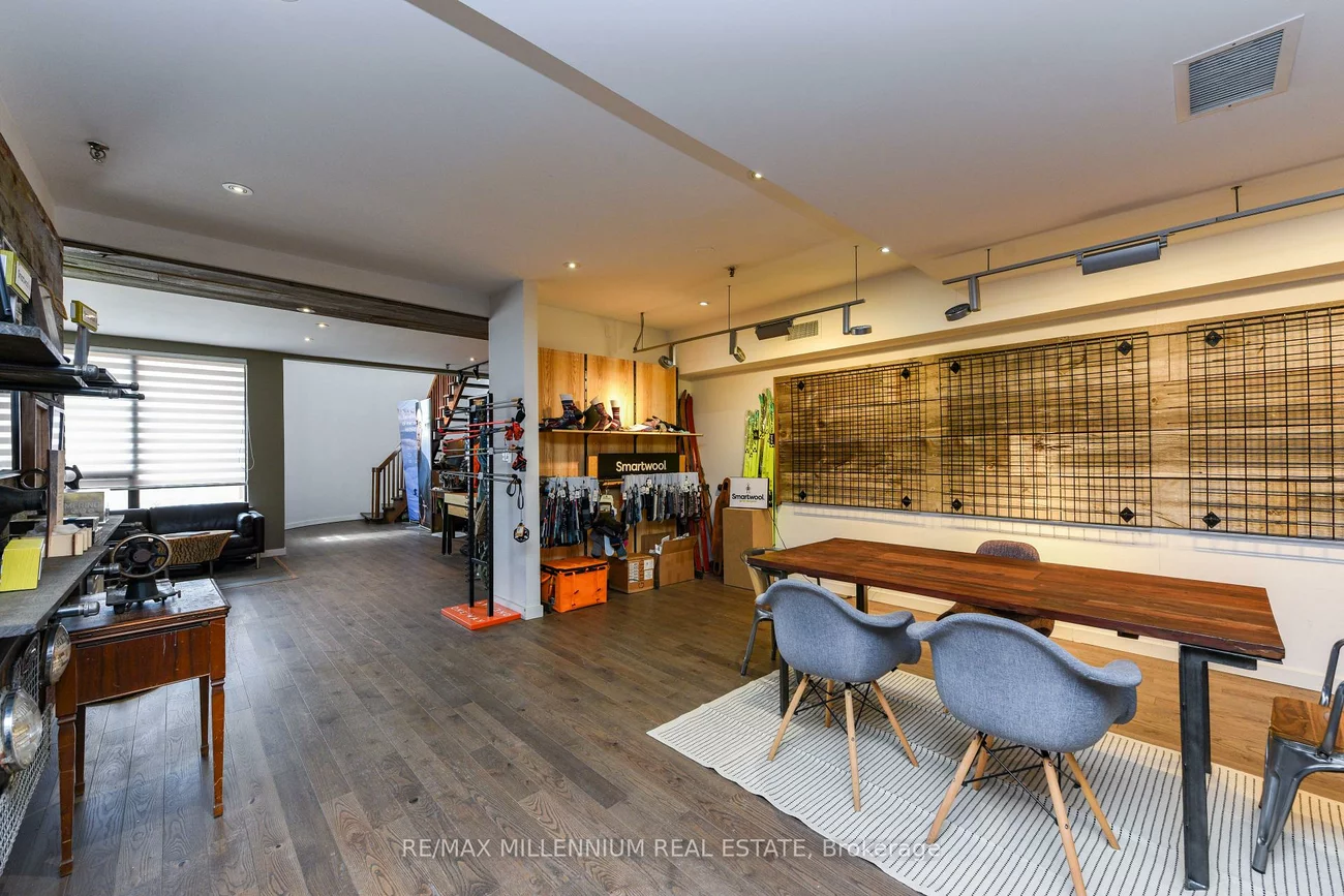 750, Oakdale, Glenfield-Jane Heights, Toronto