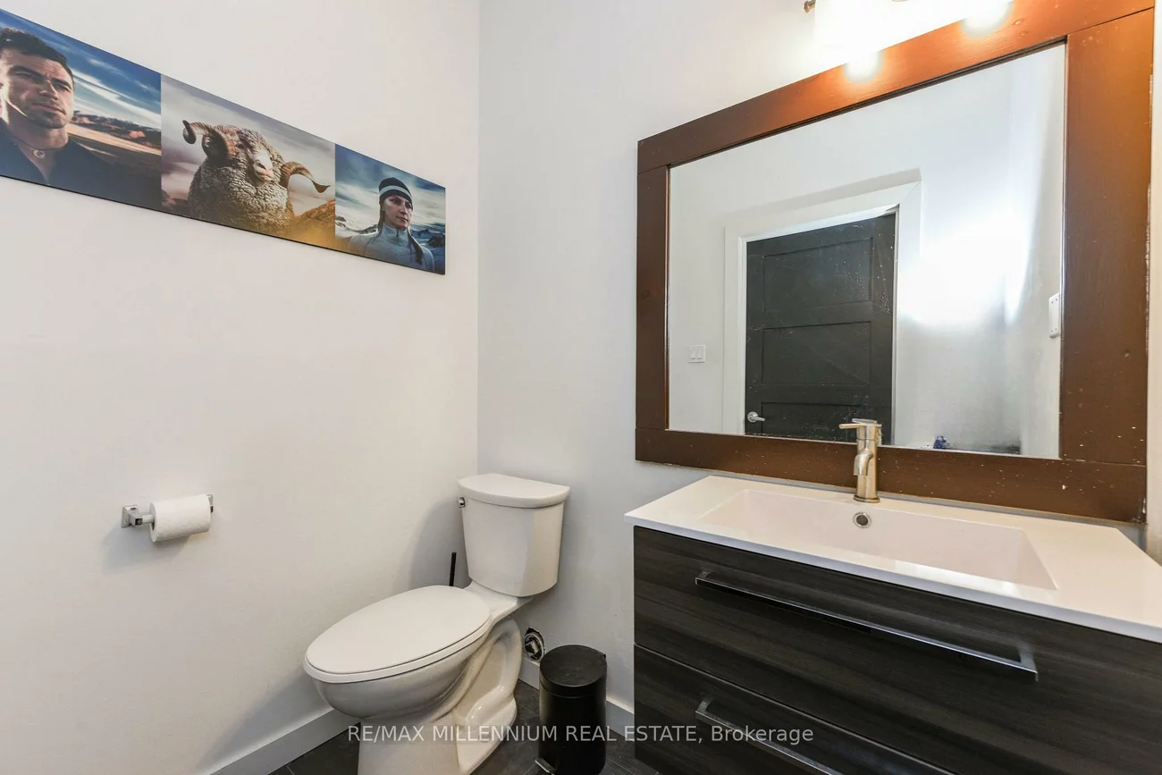 750, Oakdale, Glenfield-Jane Heights, Toronto