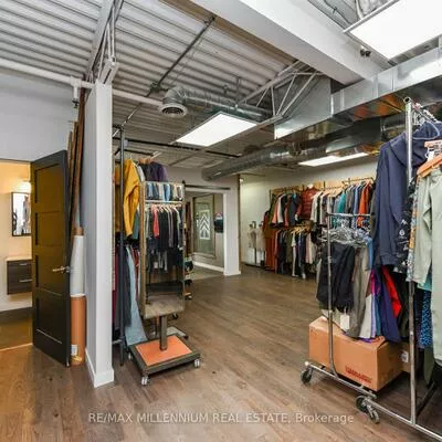 750, Oakdale, Glenfield-Jane Heights, Toronto