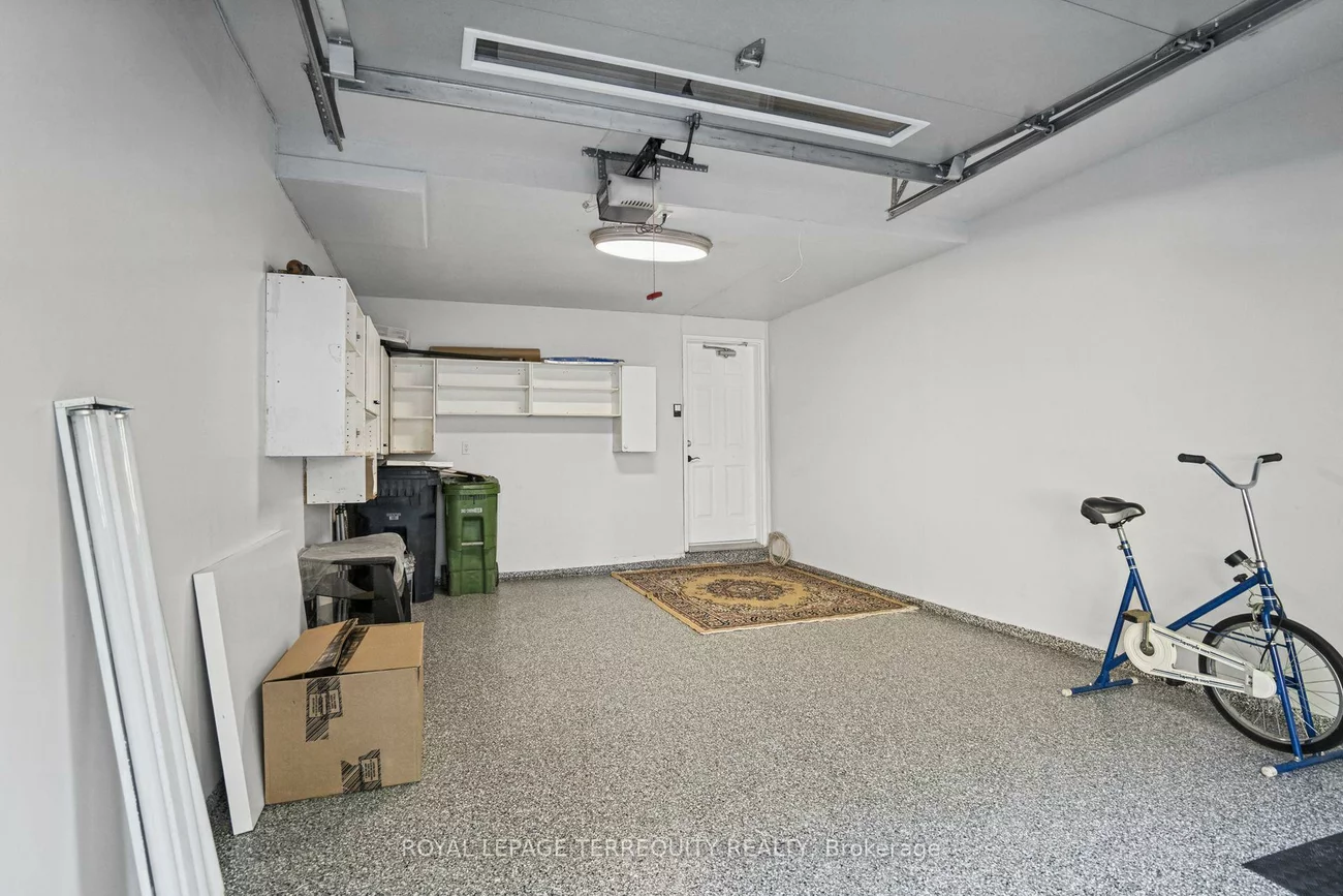 958, The Queensway, Stonegate-Queensway, Toronto