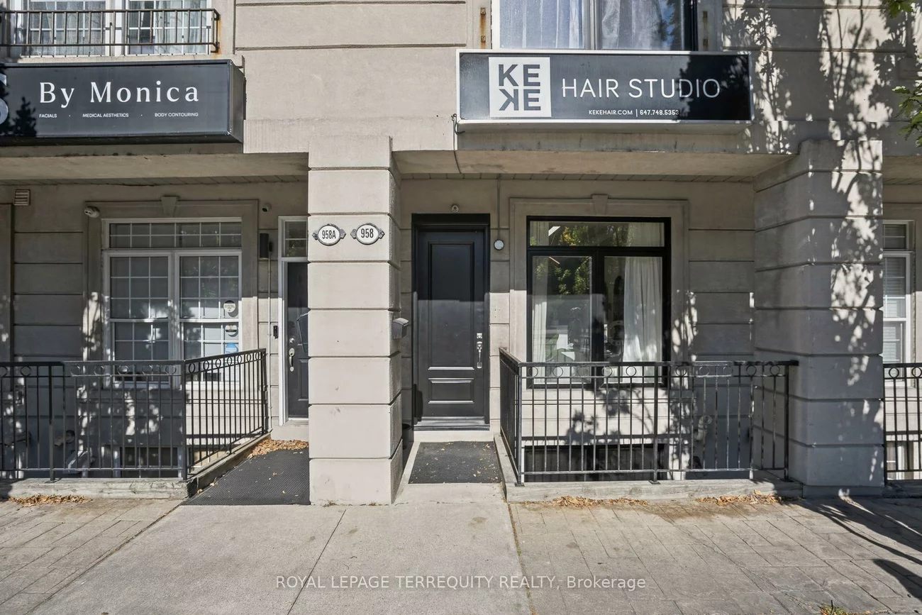 958, The Queensway, Stonegate-Queensway, Toronto