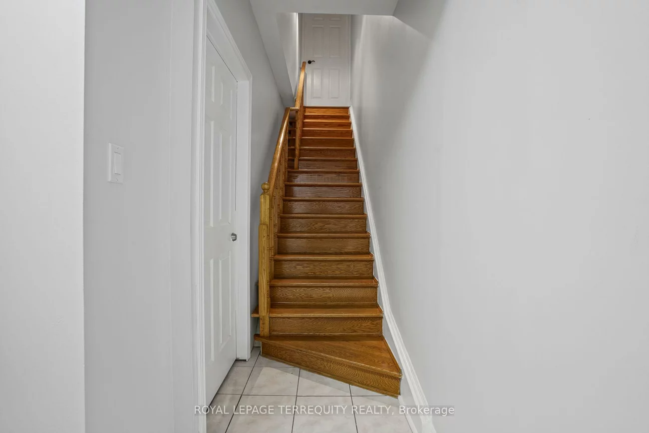 958, The Queensway, Stonegate-Queensway, Toronto