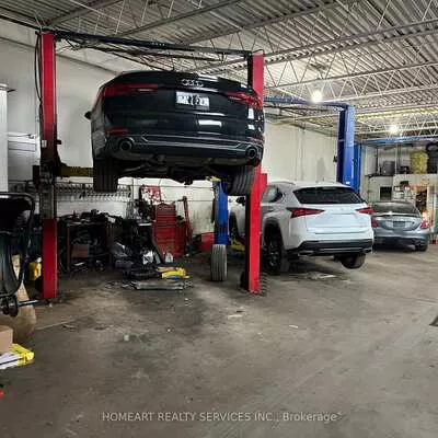 Commercial for sale, 19, Vanley, York University Heights, Toronto