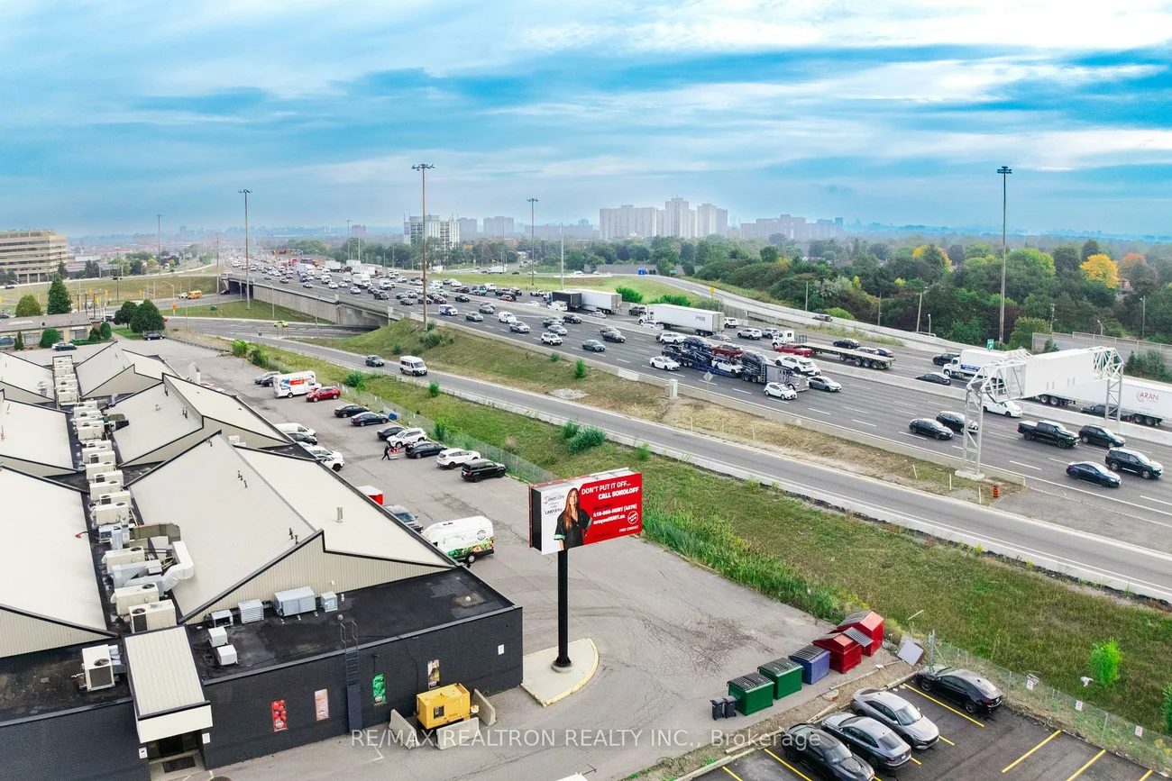 557, Dixon, West Humber-Clairville, Toronto