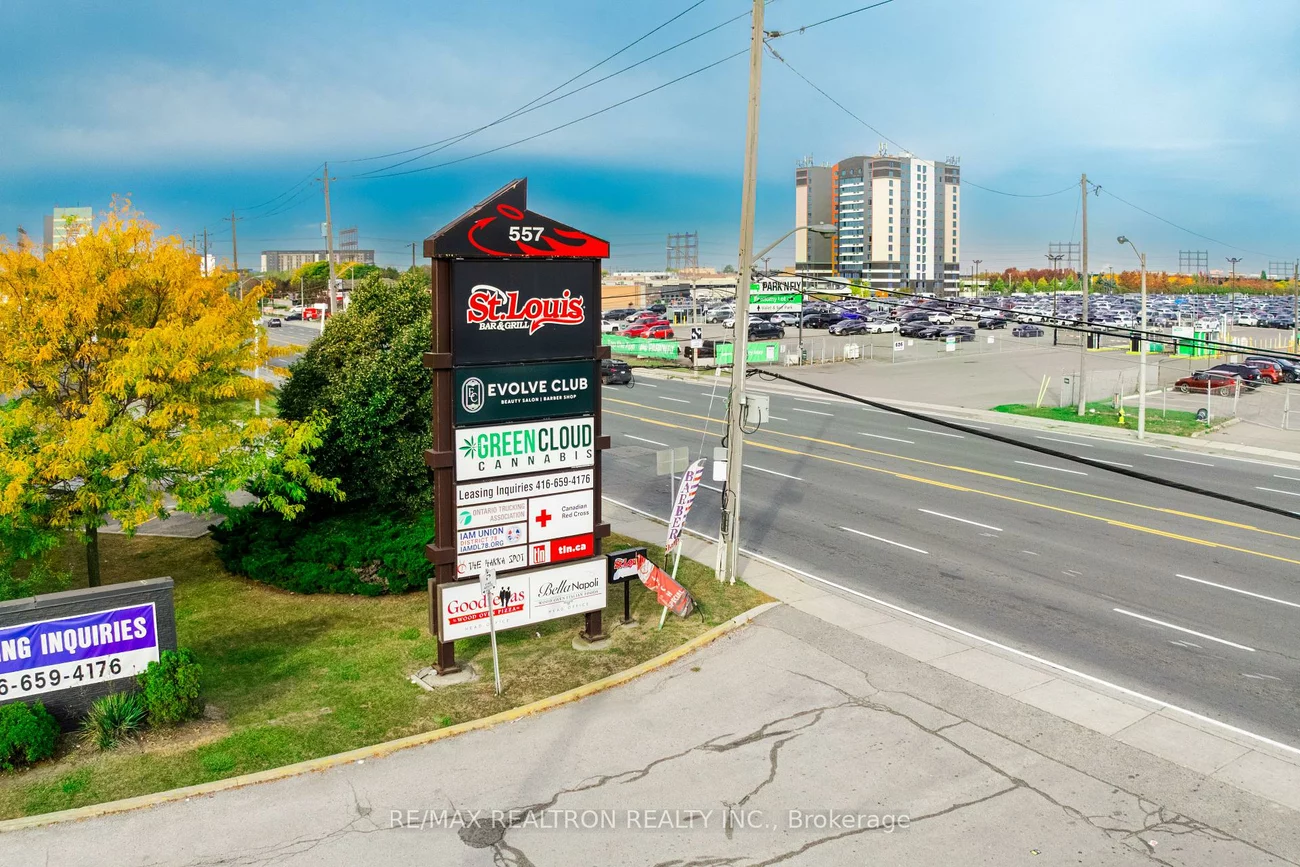 557, Dixon, West Humber-Clairville, Toronto