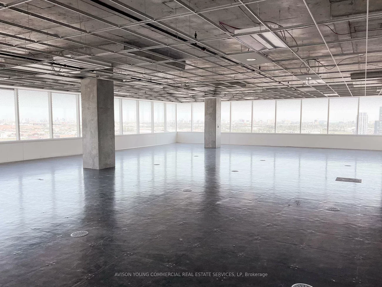 100, New Park, Vaughan Corporate Centre, Vaughan
