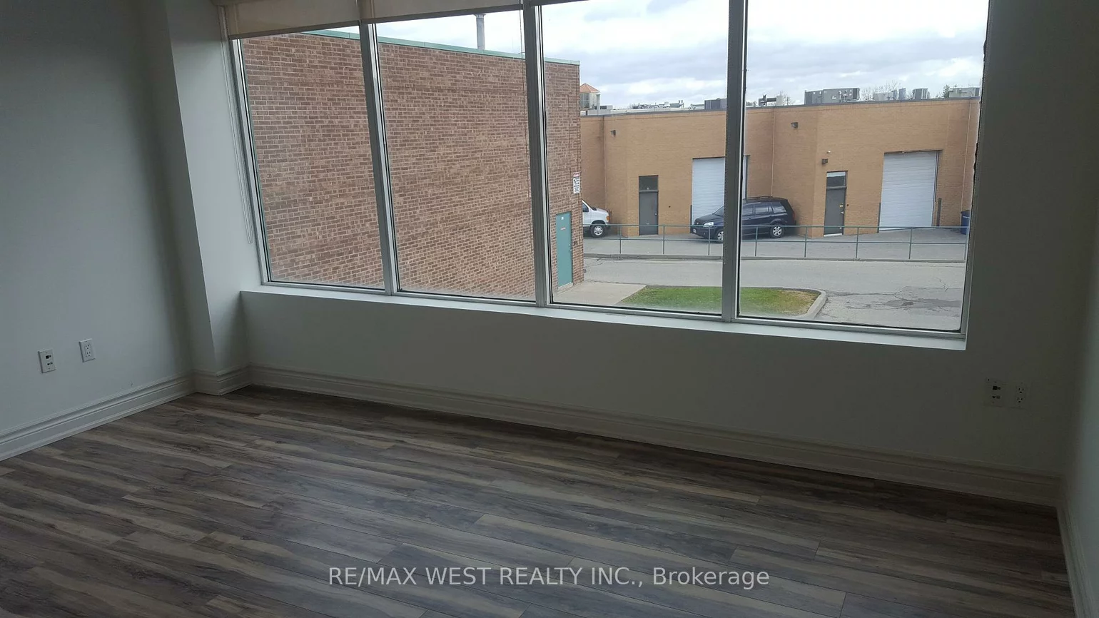 115, Woodstream, Vaughan Grove, Vaughan