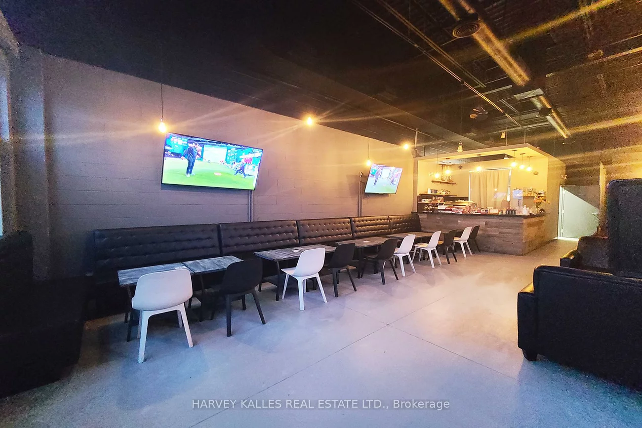 8099, Weston, East Woodbridge, Vaughan