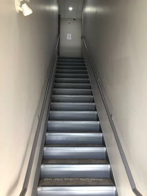 8611, Weston, East Woodbridge, Vaughan