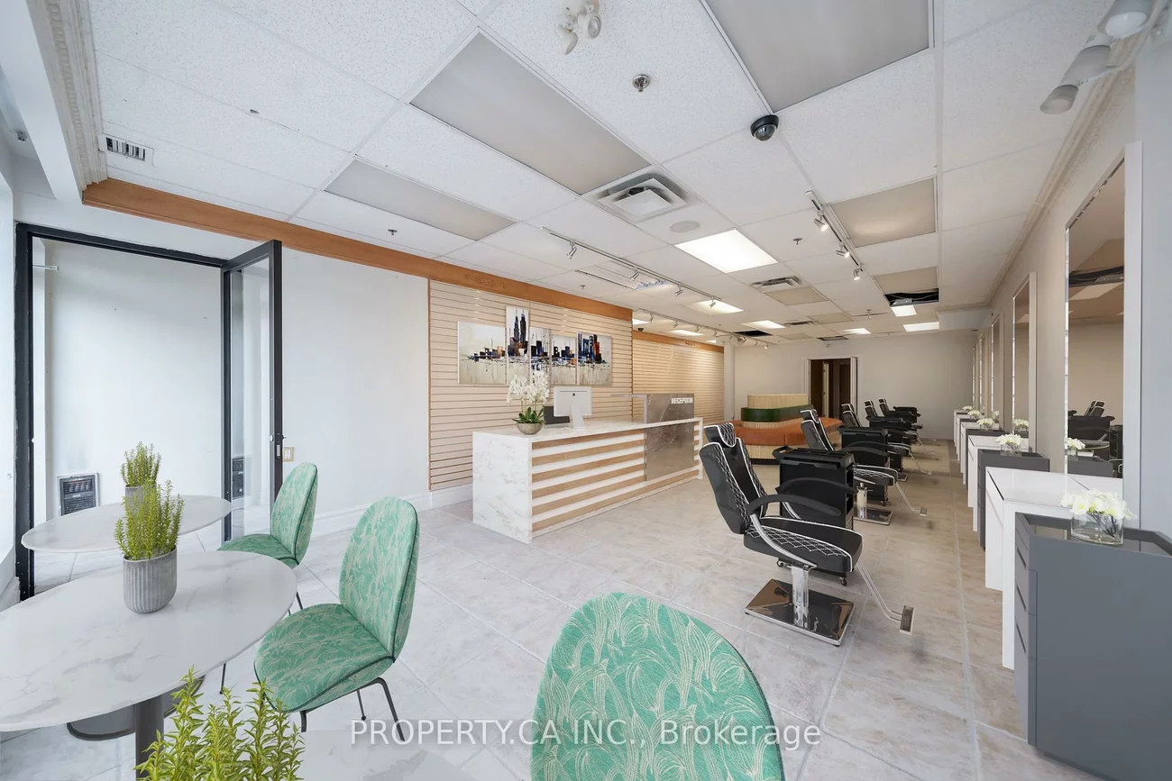 136, Winges, Pine Valley Business Park, Vaughan