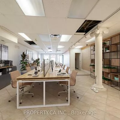 136, Winges, Pine Valley Business Park, Vaughan