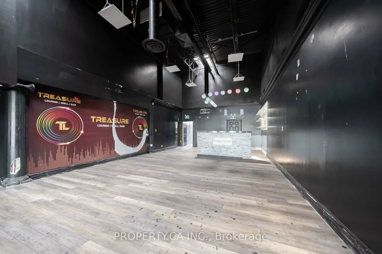 136, Winges, Pine Valley Business Park, Vaughan