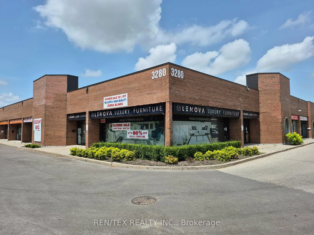 3280, Steeles, Concord, Vaughan
