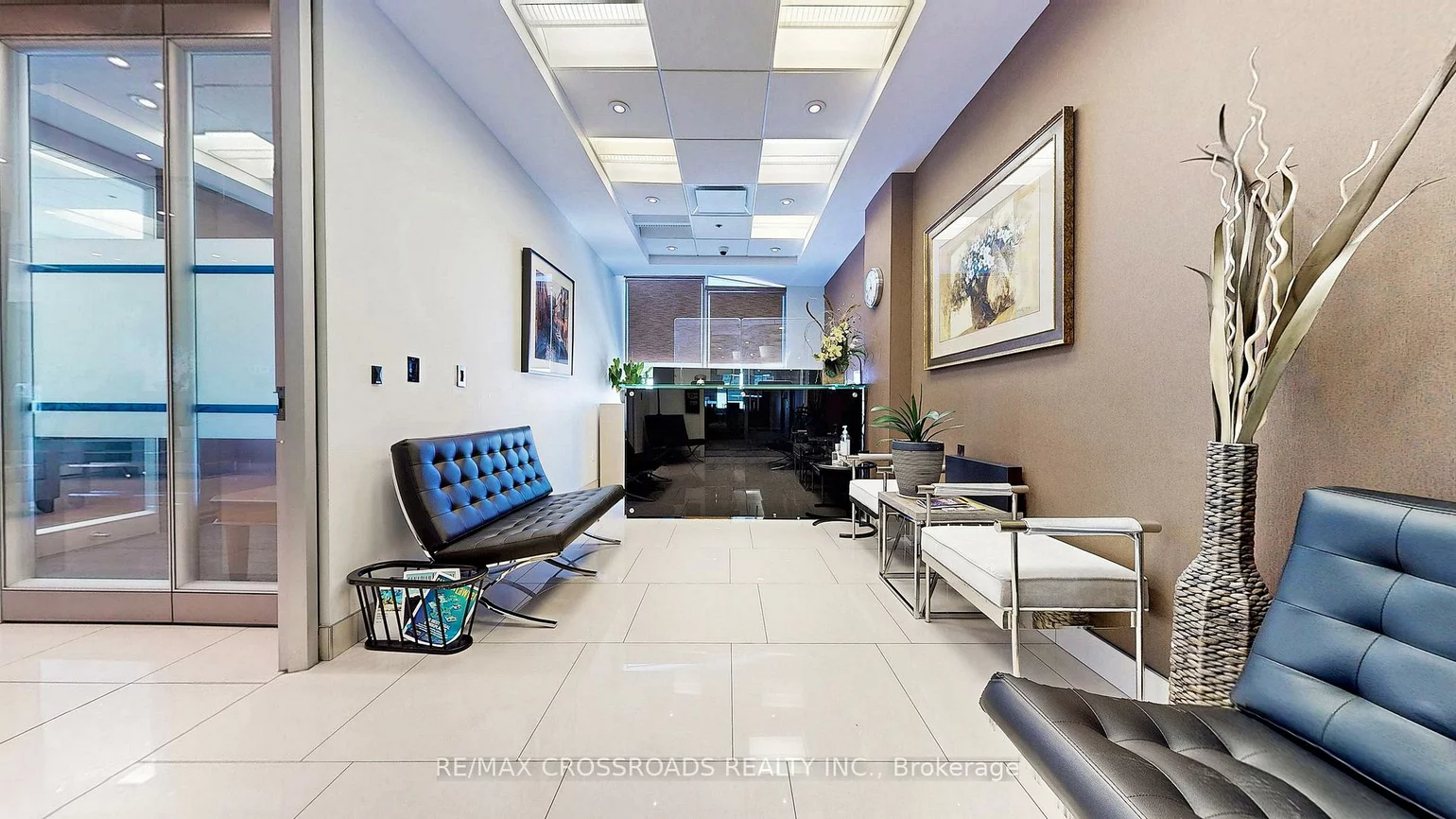 7368, Yonge, Crestwood-Springfarm-Yorkhill, Vaughan