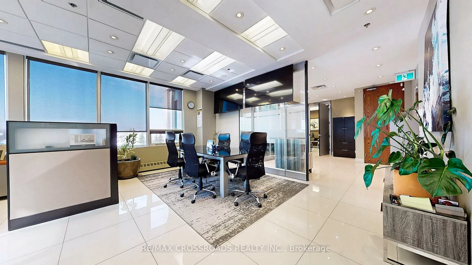 7368, Yonge, Crestwood-Springfarm-Yorkhill, Vaughan