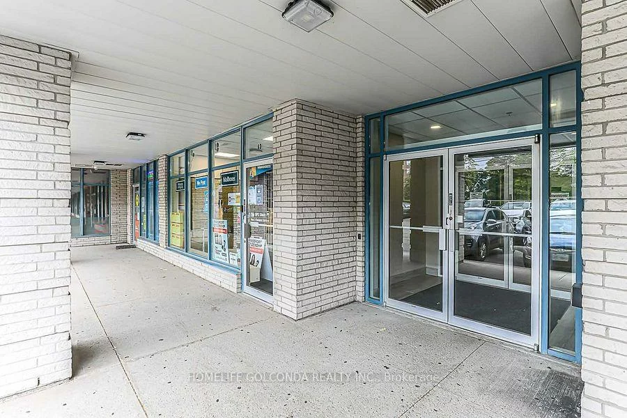 7398, Yonge, Crestwood-Springfarm-Yorkhill, Vaughan