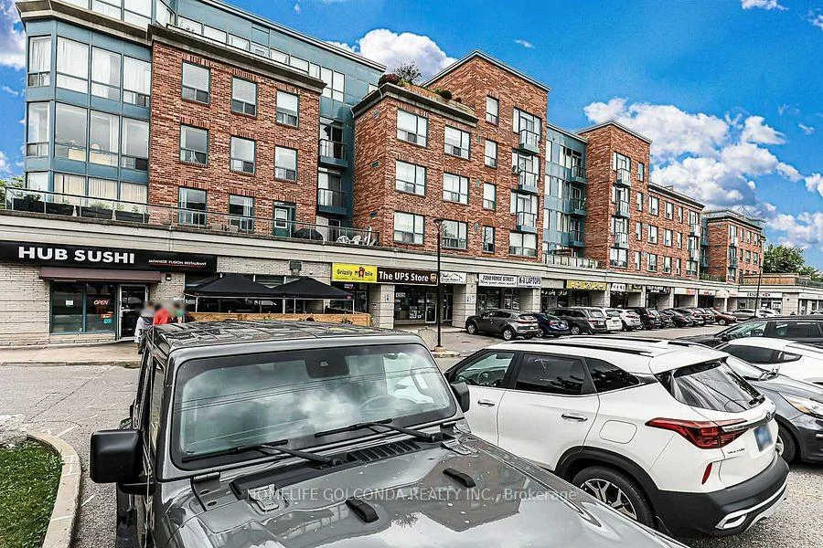 7398, Yonge, Crestwood-Springfarm-Yorkhill, Vaughan