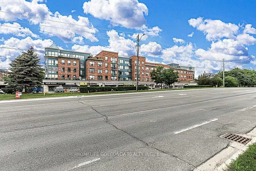 7398, Yonge, Crestwood-Springfarm-Yorkhill, Vaughan