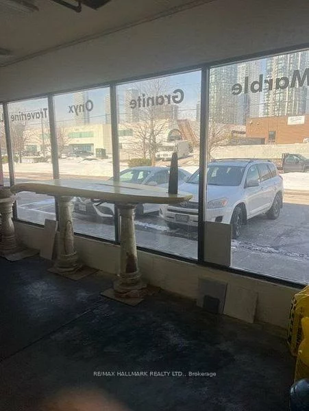 176, Creditstone, Vaughan Corporate Centre, Vaughan