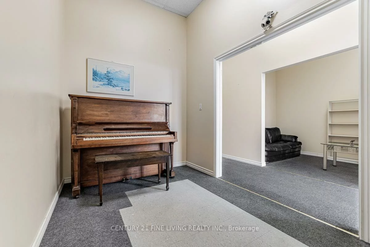4101, Rutherford, East Woodbridge, Vaughan