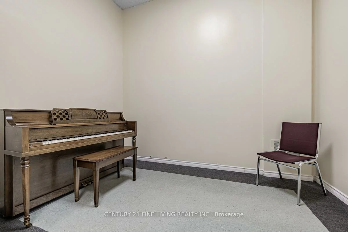 4101, Rutherford, East Woodbridge, Vaughan