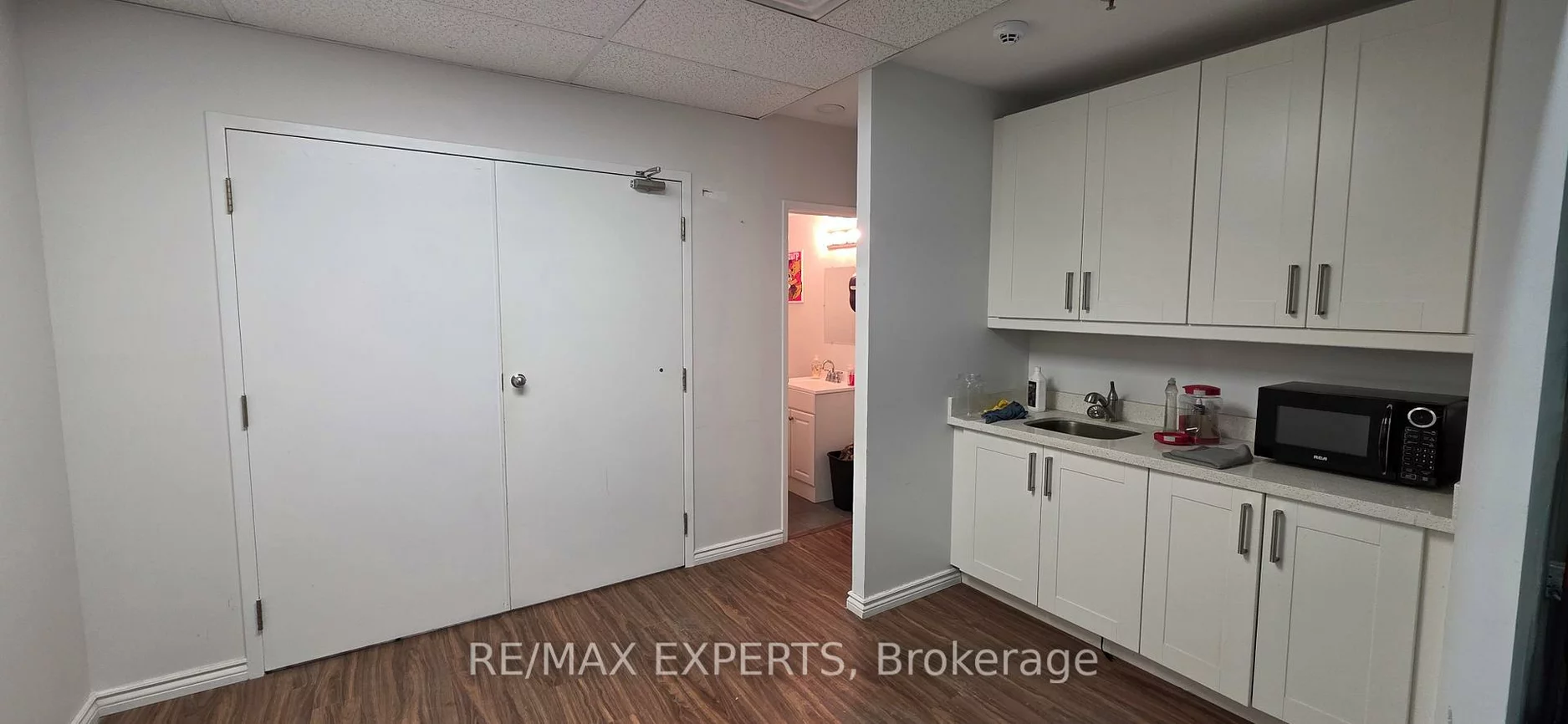242, Applewood, Concord, Vaughan