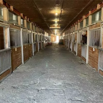 11100, Pine Valley, Kleinburg, Vaughan