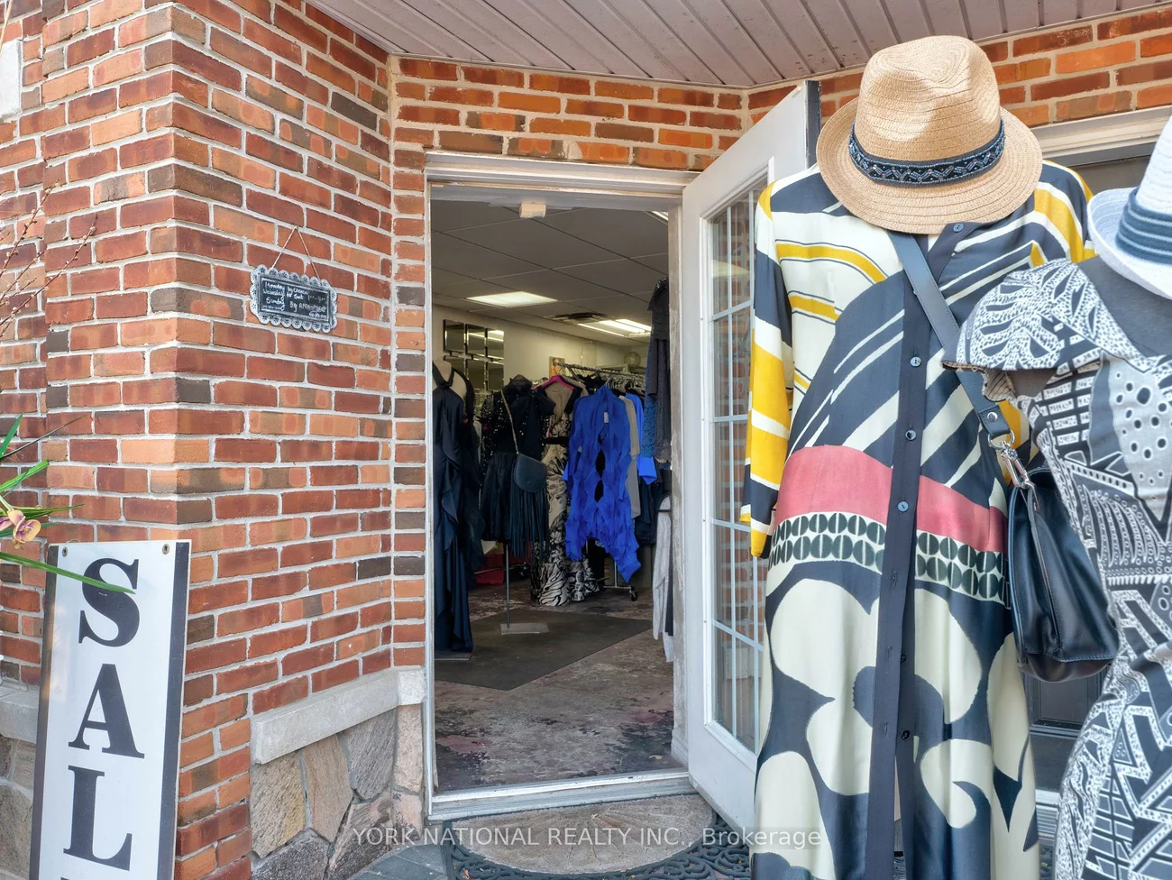 10480, Islington, Kleinburg, Vaughan