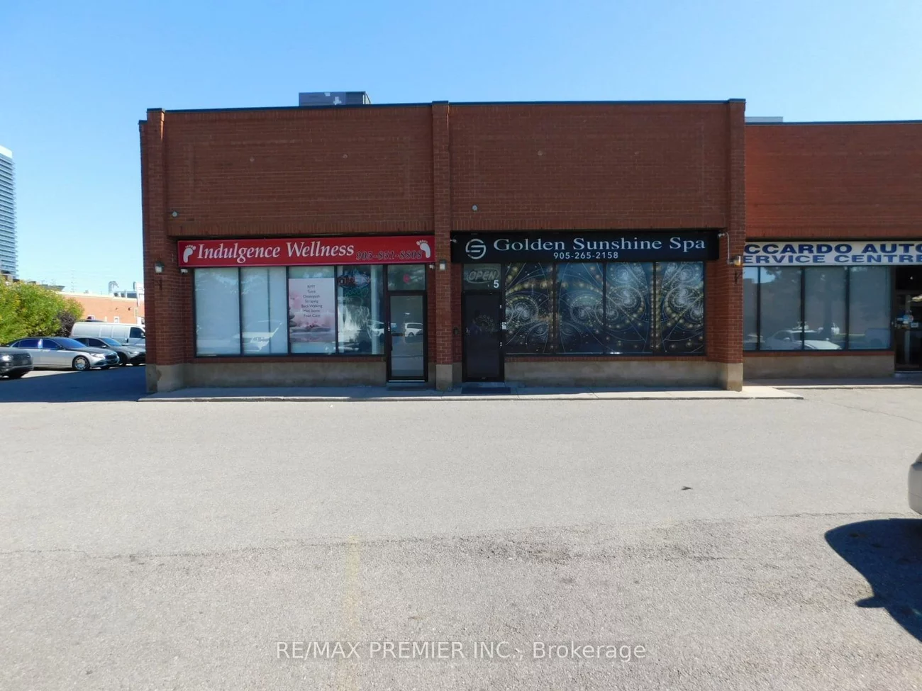 180, Winges, Pine Valley Business Park, Vaughan
