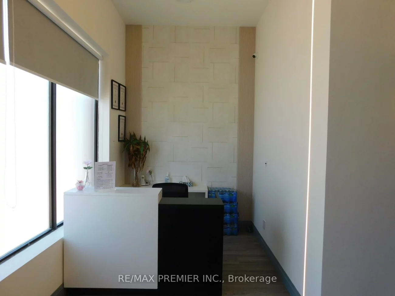 180, Winges, Pine Valley Business Park, Vaughan