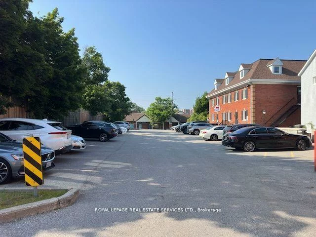 7626A, Yonge, Crestwood-Springfarm-Yorkhill, Vaughan