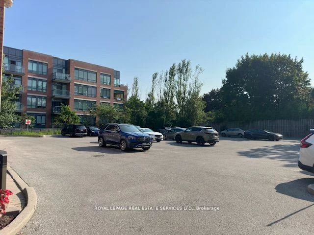 7626A, Yonge, Crestwood-Springfarm-Yorkhill, Vaughan