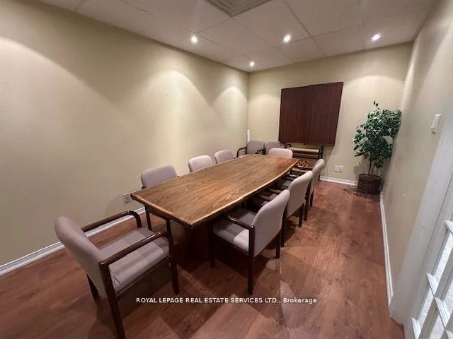 7626A, Yonge, Crestwood-Springfarm-Yorkhill, Vaughan