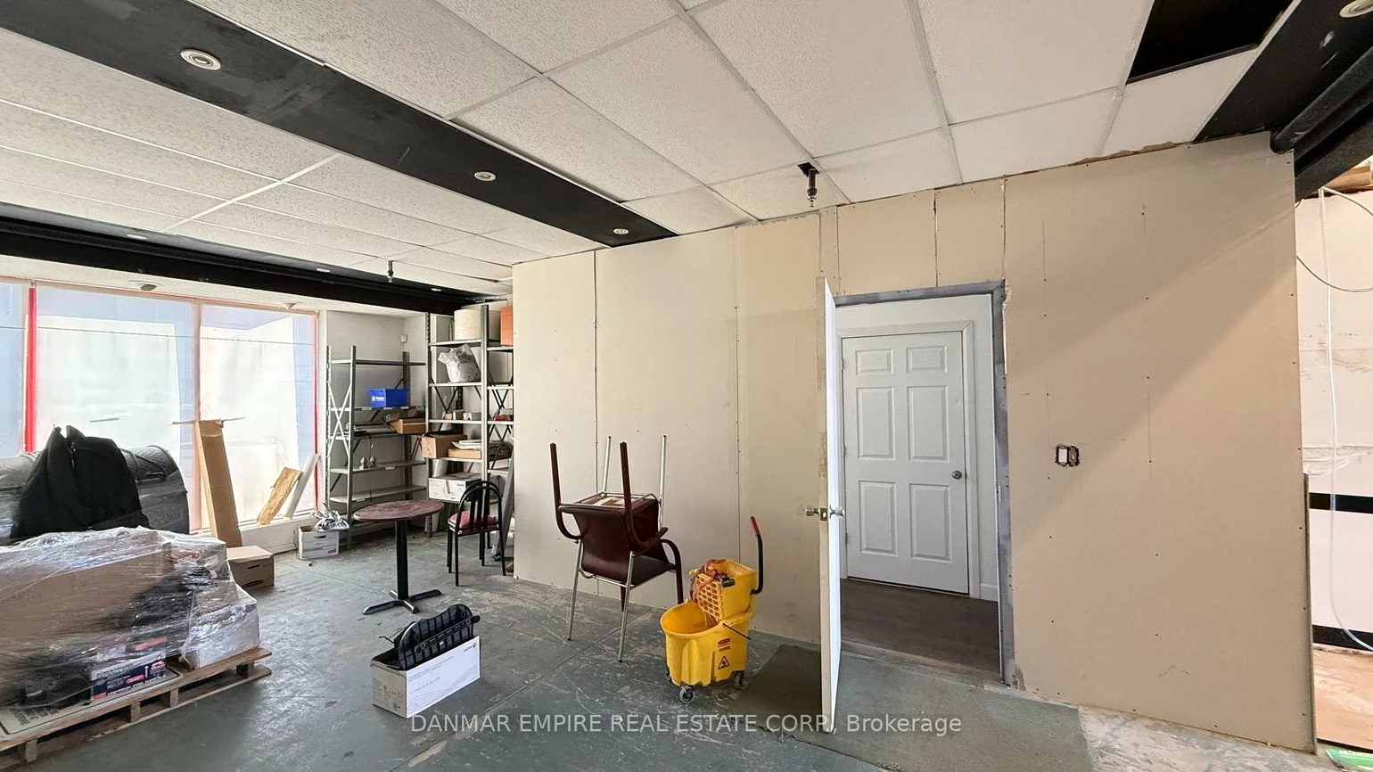 53, Woodstream, Vaughan Grove, Vaughan