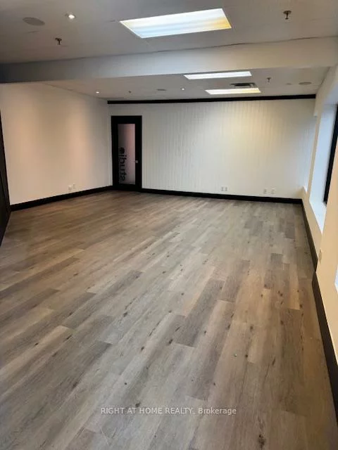 242, Applewood, Concord, Vaughan