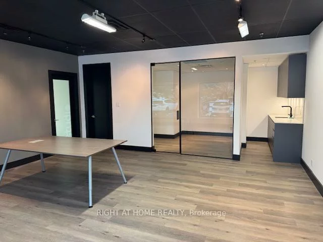 242, Applewood, Concord, Vaughan