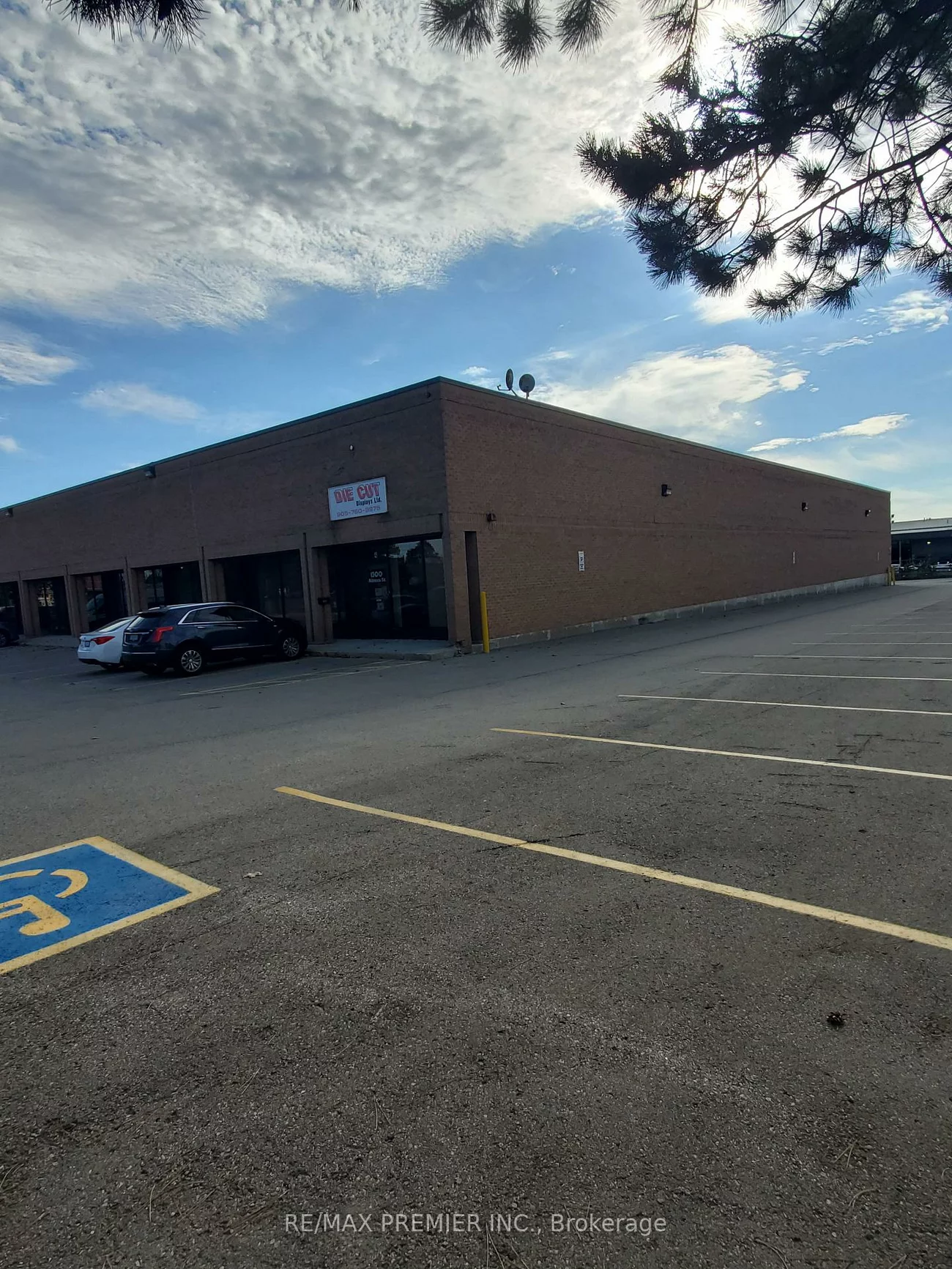 1300, Alness, Glen Shields, Vaughan