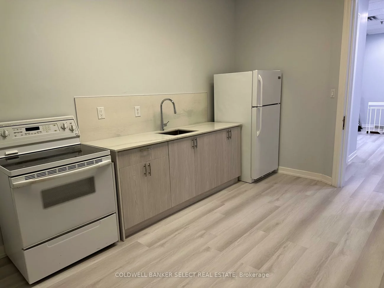 8111, Jane, Concord, Vaughan