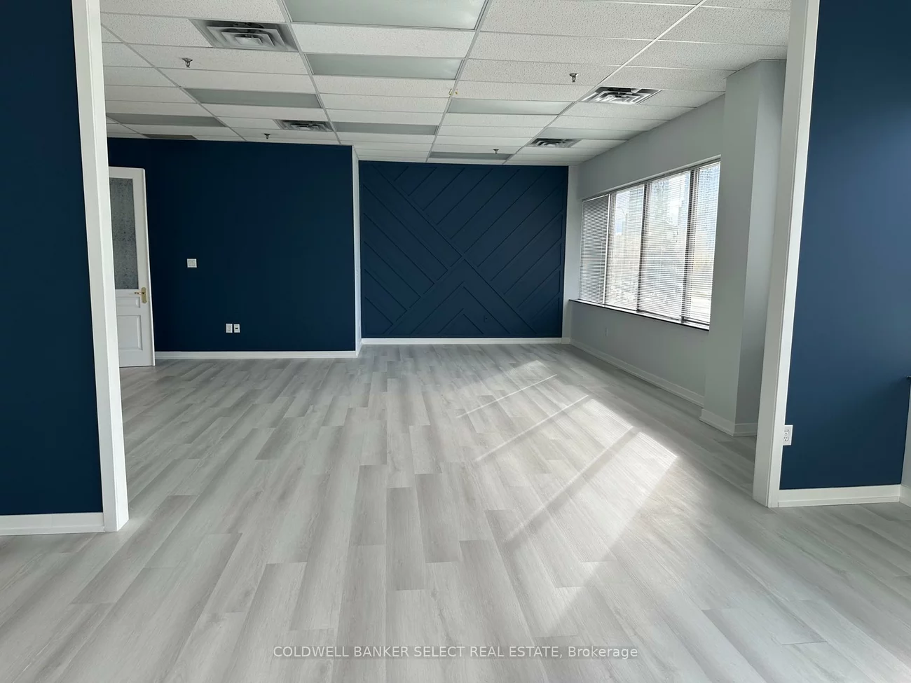 8111, Jane, Concord, Vaughan