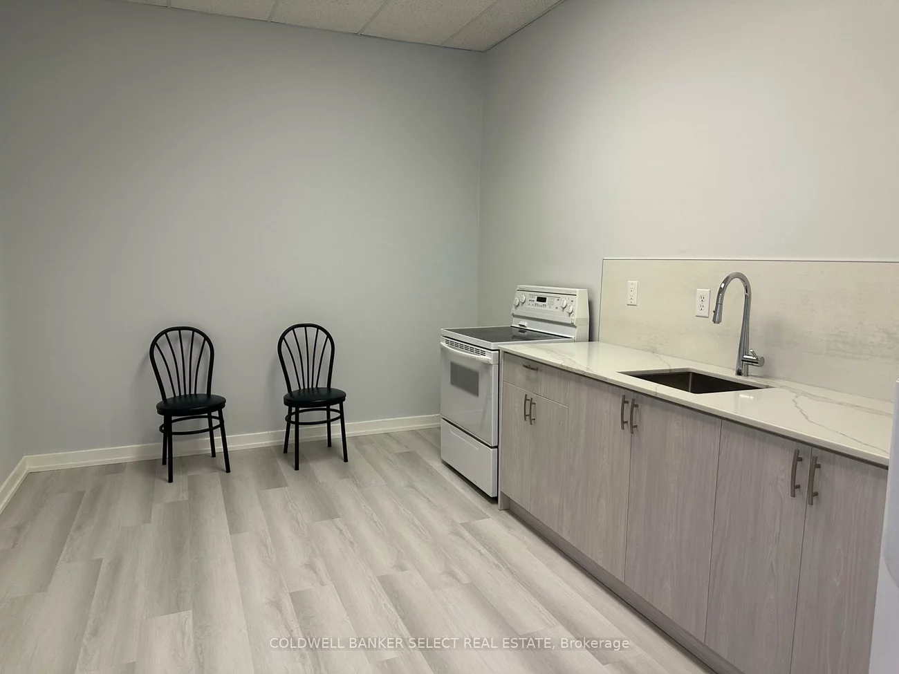 8111, Jane, Concord, Vaughan