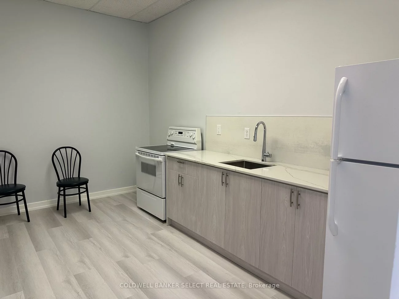 8111, Jane, Concord, Vaughan