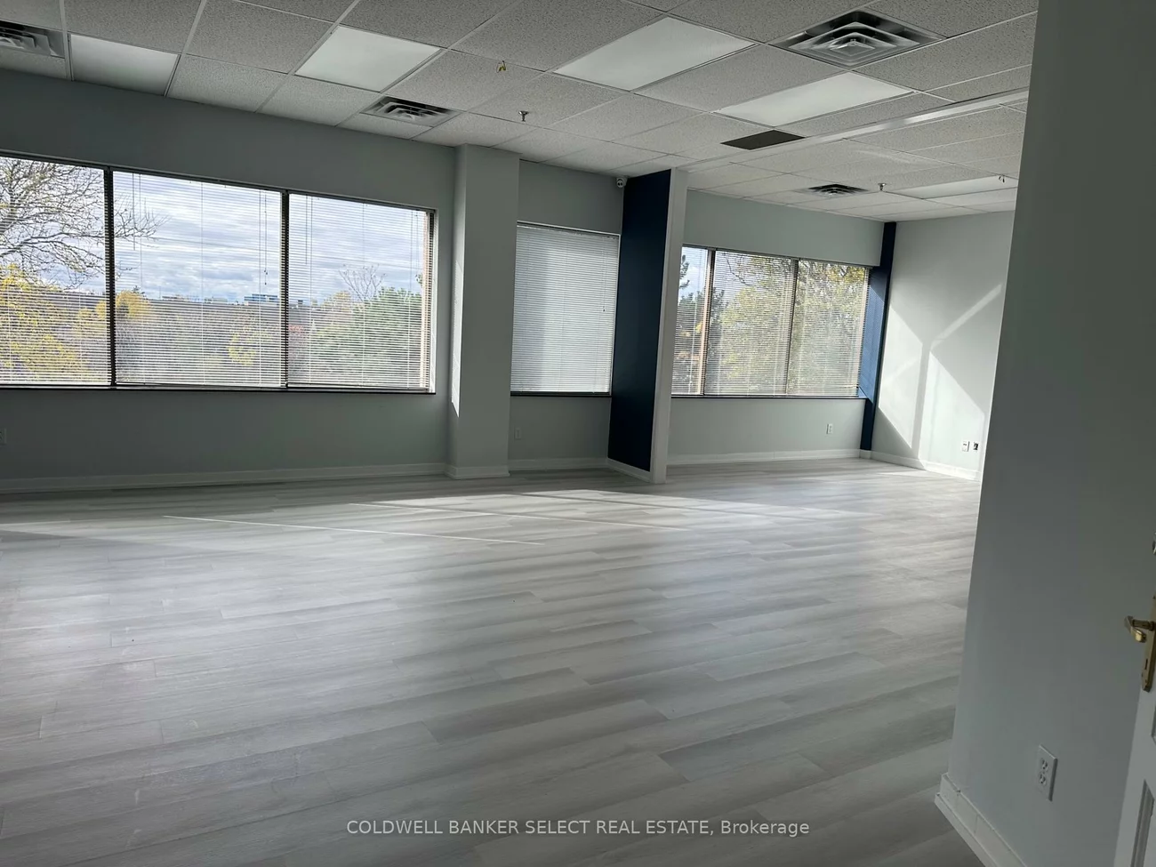 8111, Jane, Concord, Vaughan