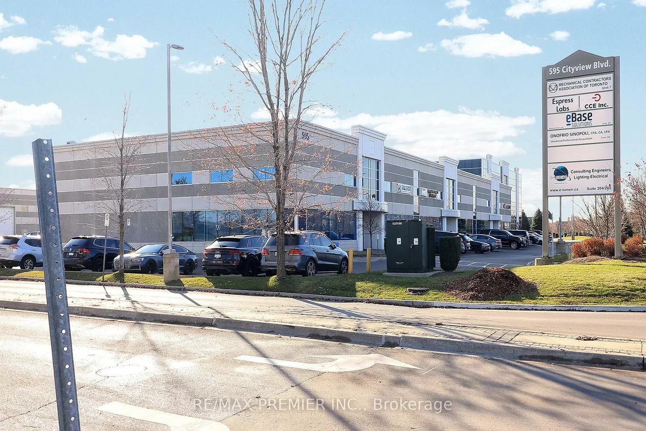 595, Cityview, Vellore Village, Vaughan