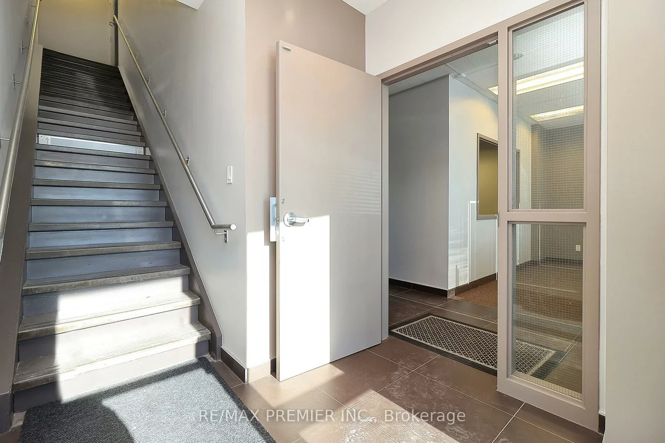 595, Cityview, Vellore Village, Vaughan