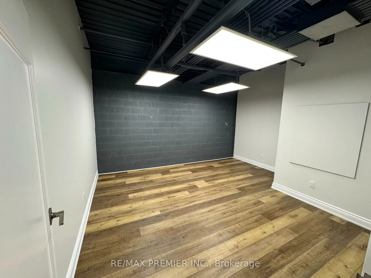 8611, Weston, East Woodbridge, Vaughan