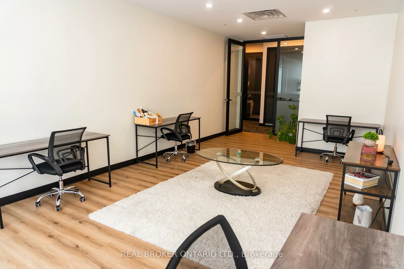 28, Roytec, West Woodbridge, Vaughan